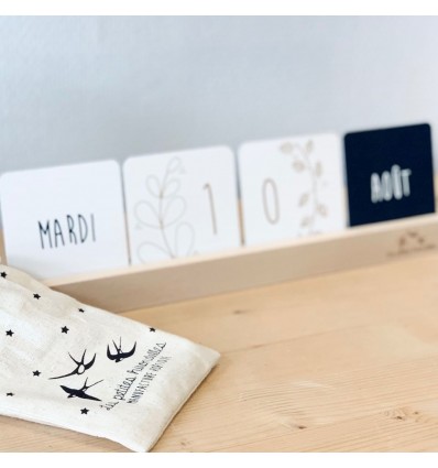 Calendrier perpétuel bois et cartes - Les Petites Hirondelles