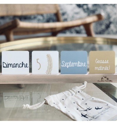 Calendrier perpétuel bois et cartes - Les Petites Hirondelles