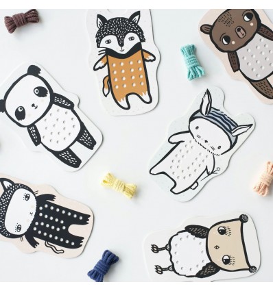 Cartes à lacer bébés animaux - Wee Gallery