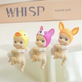 Sonny Angel hippers Looking Back