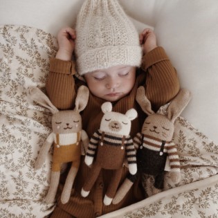 Doudou Ours Polaire salopette marron - Main Sauvage 2