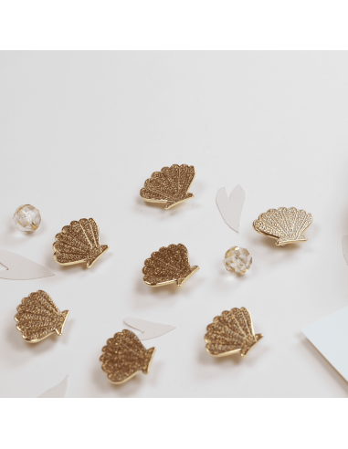 Pin's doré "Coquillage doré pailleté" - My...